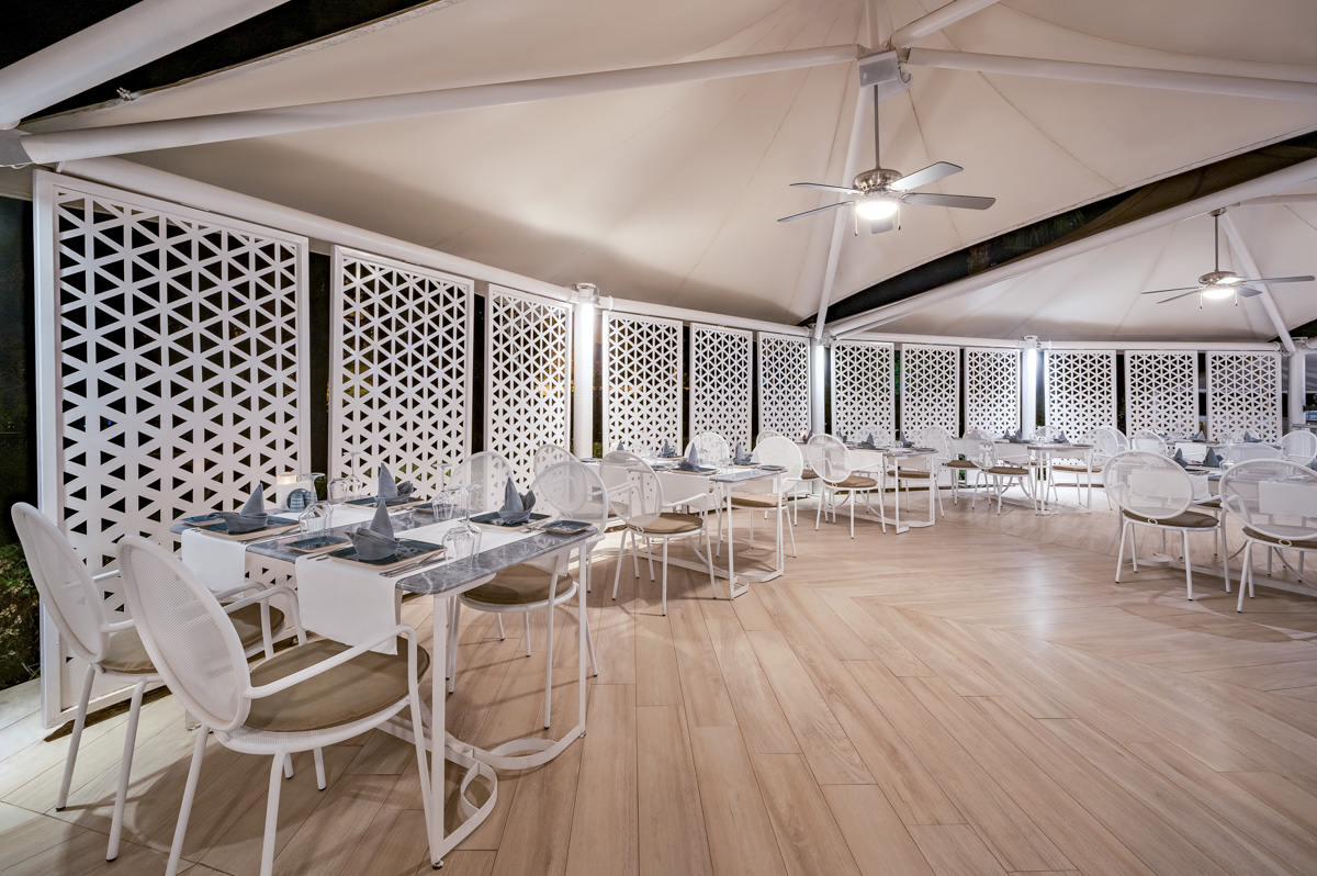 Azur Fish Restaurant